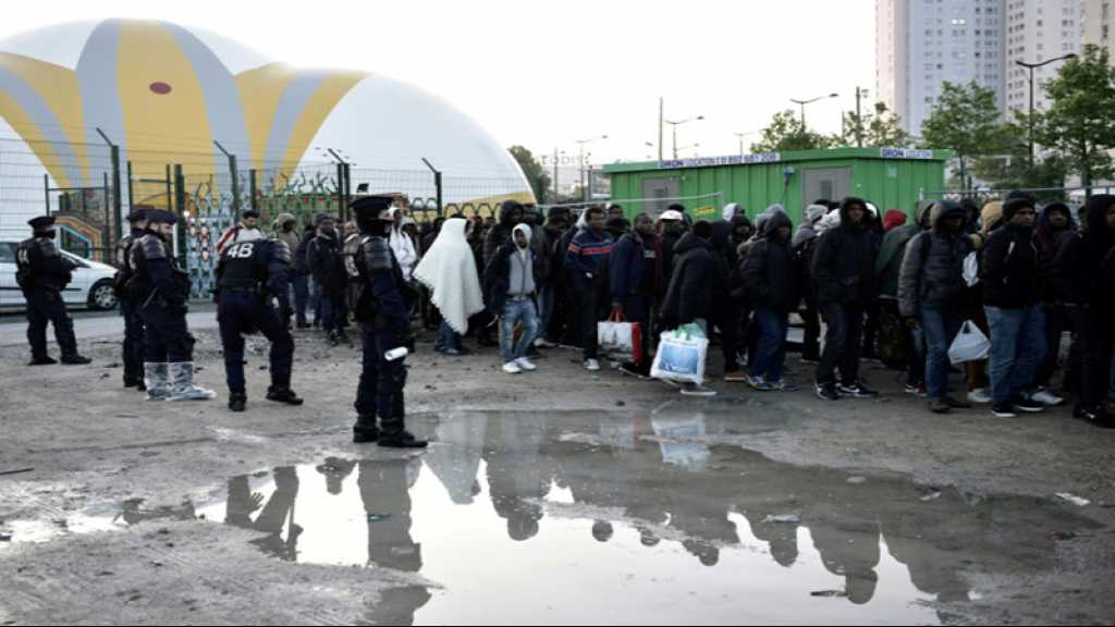 France: nouvelle évacuation de près de 300 migrants à Paris