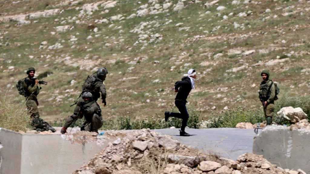 Cisjordanie occupée: des soldats israéliens tirent sur un jeune palestinien fuyant son arrestation