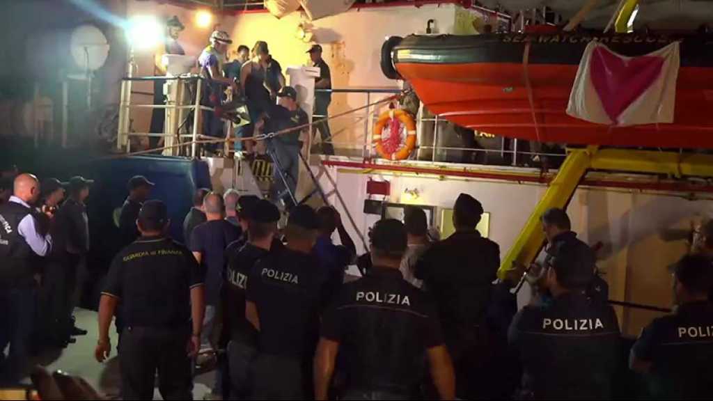 Italie: la capitaine du Sea-Watch arrêtée après avoir accosté de force à Lampedusa