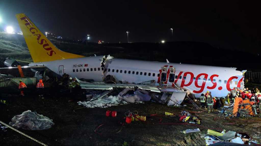 Turquie: un avion se brise en trois après son atterrissage, trois morts et 179 blessés