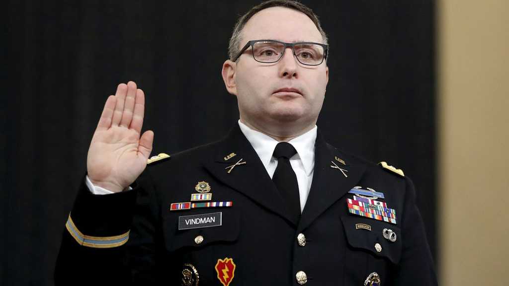 Trump limoge deux témoins-clés de l’enquête sur sa destitution