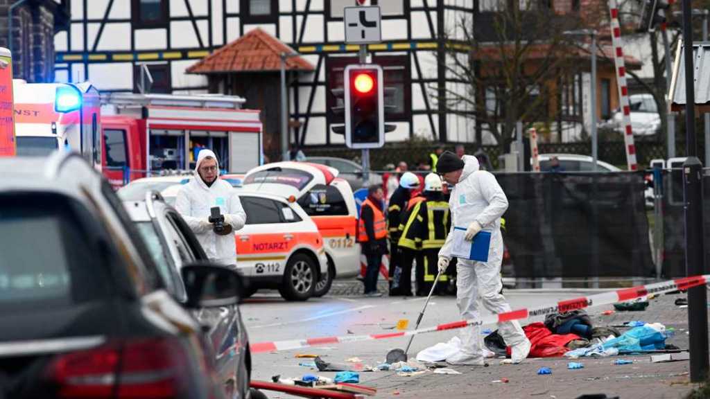 Allemagne: une voiture fonce dans un défilé lors d’un carnaval, 30 blessés