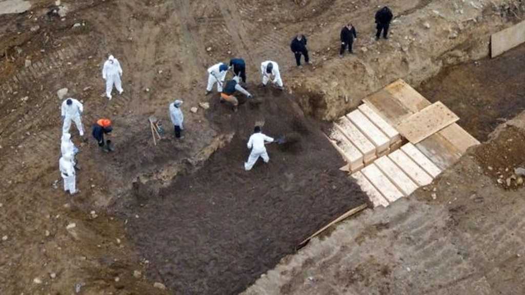 Coronavirus: New York enterre ses morts dans des fosses communes
