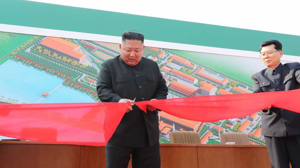 Corée du Nord: Kim Jong Un réapparaît en public après trois semaines
