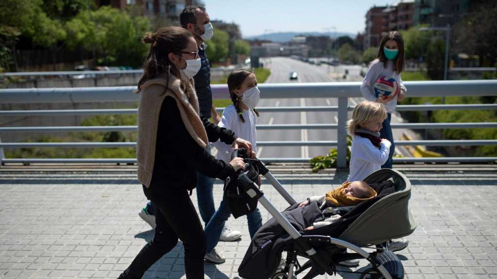 Coronavirus: près de 300.000 morts, déconfinement progressif en Europe