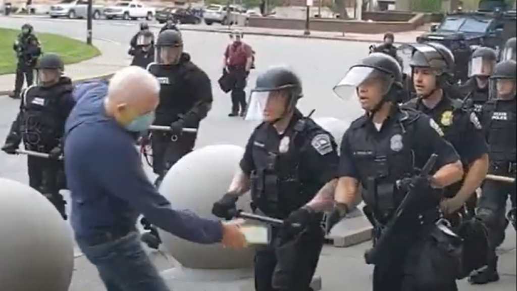 USA: Un homme de 75 ans dans un état grave après avoir été poussé par la police de Buffalo