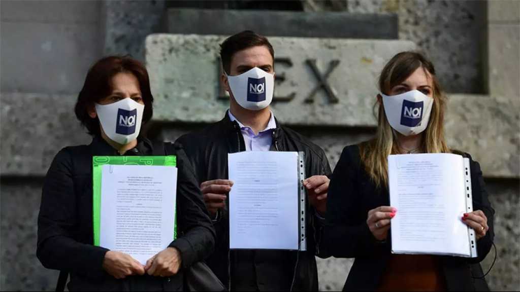 Italie: des proches de victimes du coronavirus portent plainte