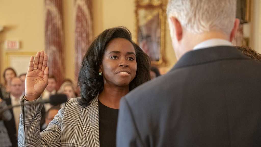 USA: une haute responsable gouvernementale noire démissionne pour protester contre Trump