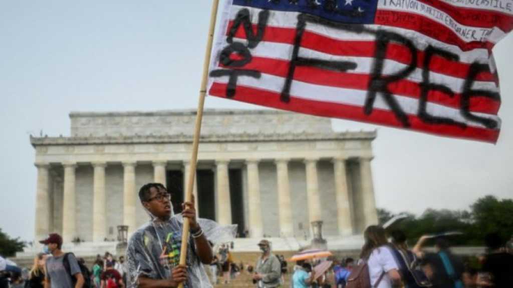 Des milliers d’Américains commémorent la fin de l’esclavage dans la rue