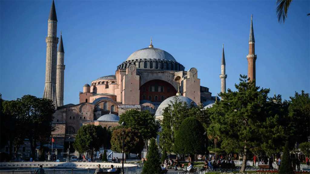Turquie: Sainte-Sophie ouverte aux visiteurs en dehors des heures de prières musulmanes
