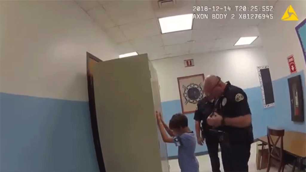 États-Unis : l’avocat de la famille de George Floyd au secours d’un enfant de 8 ans arrêté par la police