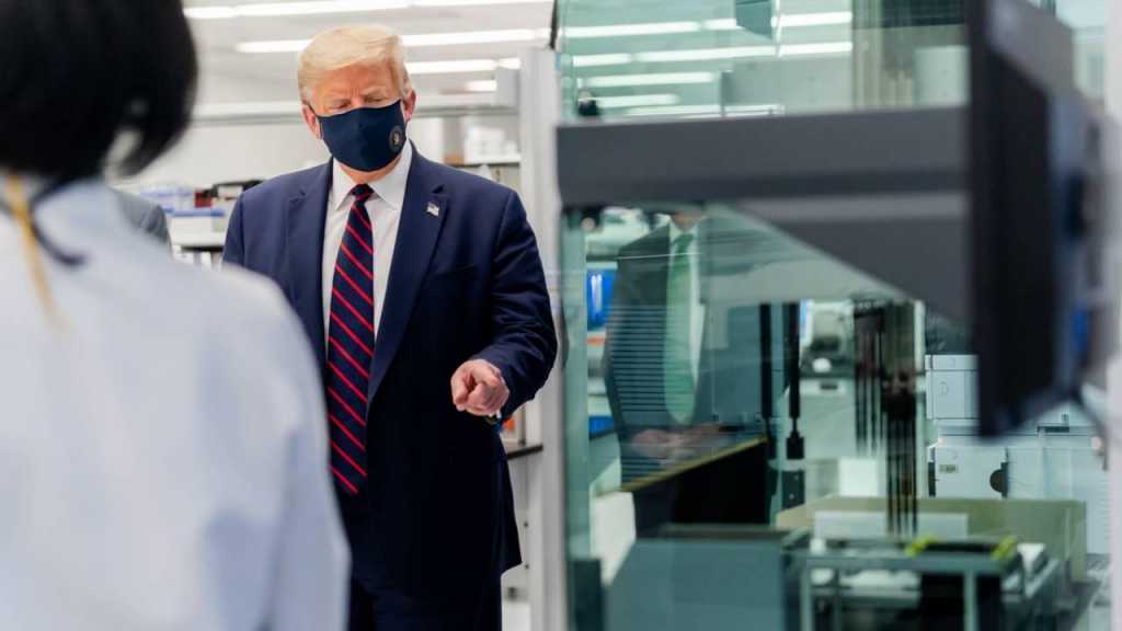 Coronavirus: plan de relance en France, les Etats-Unis se préparent à un vaccin