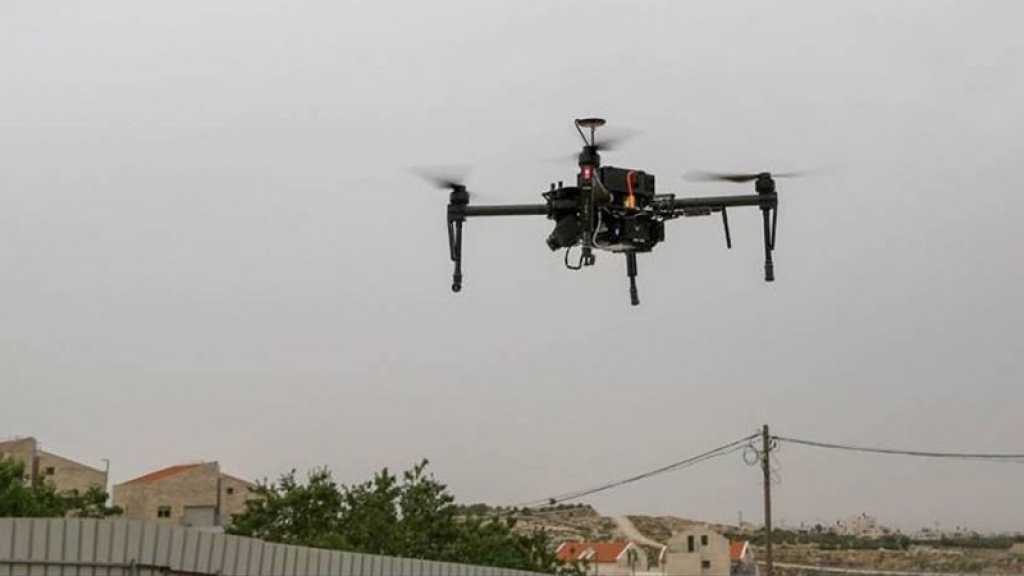 Des jeunes palestiniens abattent un drone israélien au nord de Qalqilya