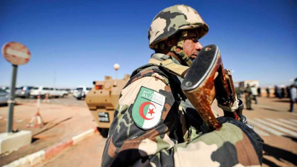 Algérie: deux terroristes et un militaire tués dans un nouvel accrochage