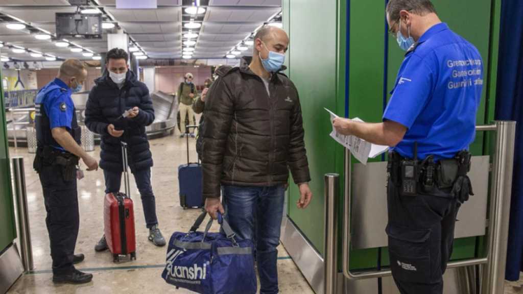 Covid-19: un expert de l’OMS met en doute les renseignements US, l’Europe resserre la vis face aux variants