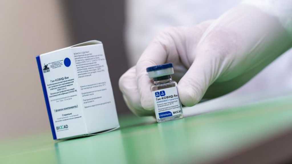 Spoutnik V: Poutine dénonce les critiques européennes et va se faire vacciner