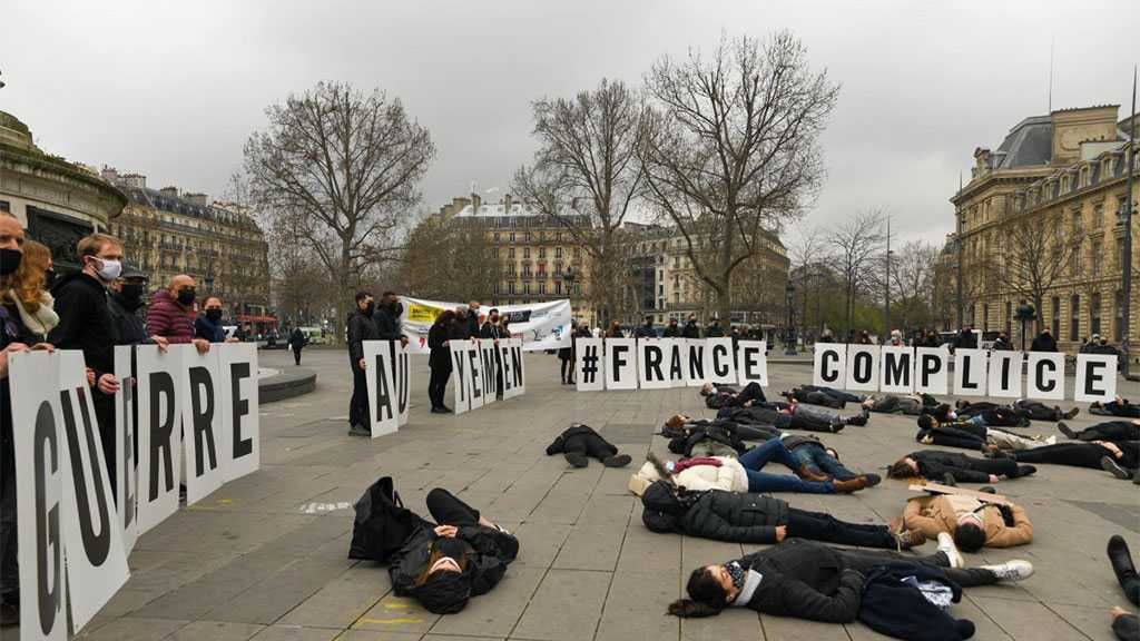 Ventes d’armes: Un die-in pour dénoncer la complicité de la France dans la guerre au Yémen