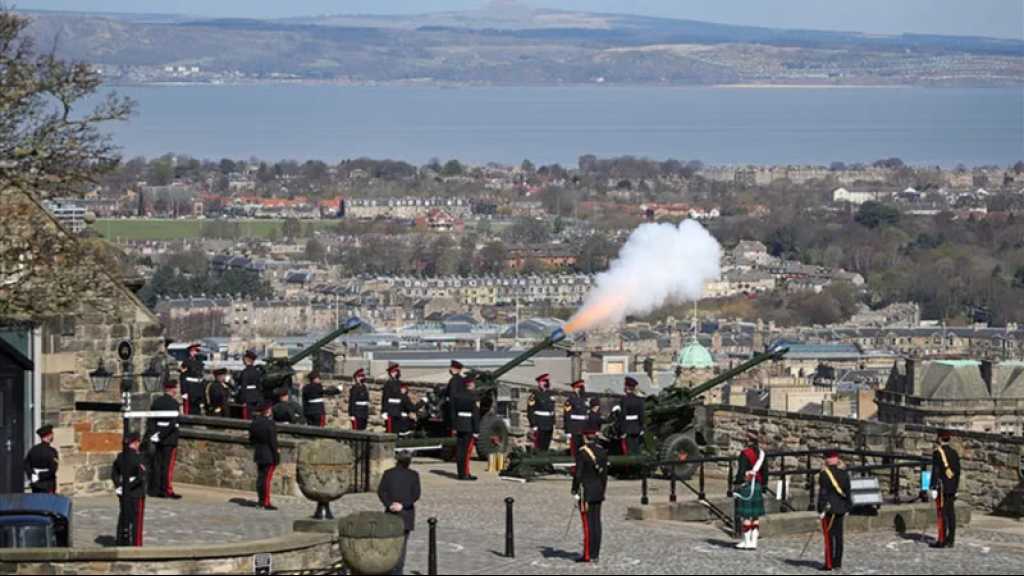 Mort du Prince Philip: de Londres à Gibraltar, des coups de canons tirés en hommage à l’époux d’Elizabeth II