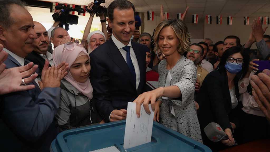 Les Syriens aux urnes, Assad donne sa voix aux élections présidentielles à Douma