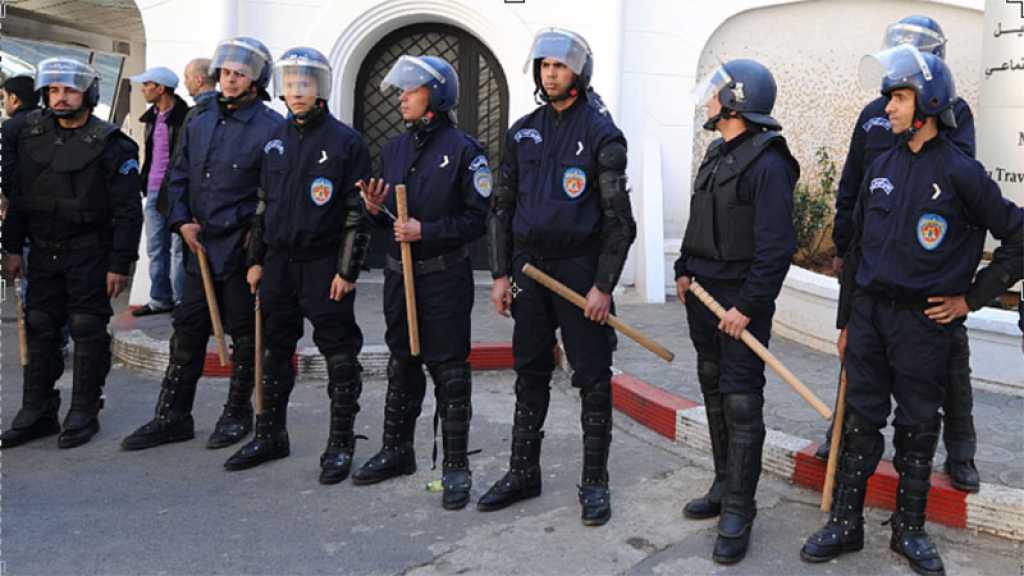 Algérie: marches interdites, le Hirak se réfugie sur les réseaux sociaux