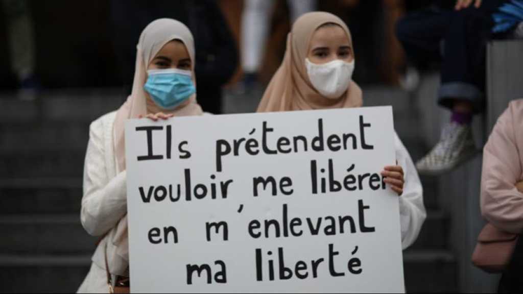Islamophobie: la justice européenne favorable à l’interdiction du voile au travail