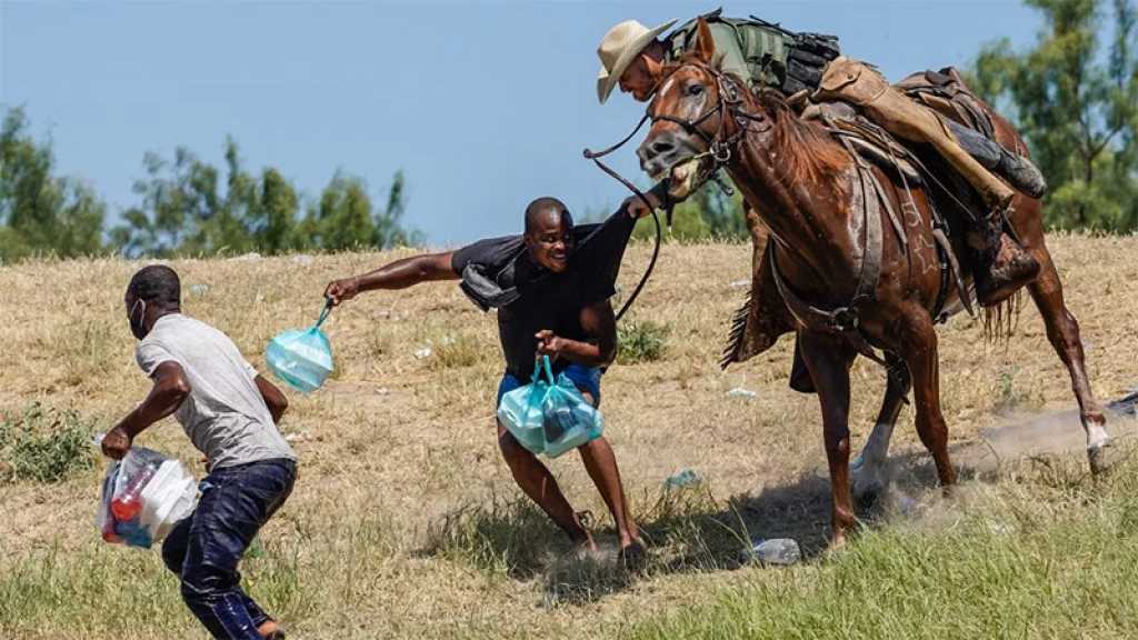 États-Unis: une photo de migrants traqués par des gardes-frontières à cheval suscite l’indignation