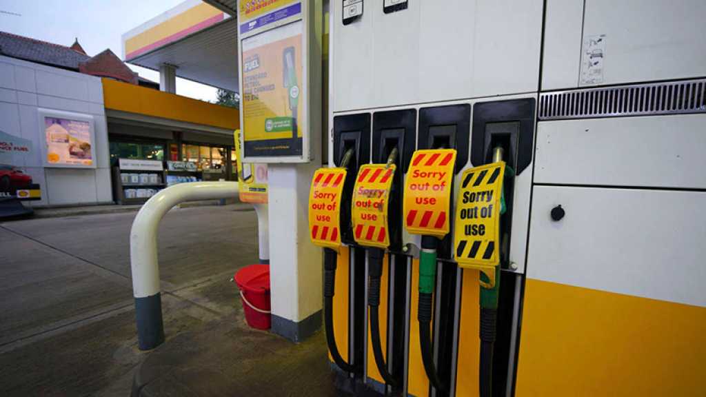 Royaume-Uni: le gouvernement accuse une association de routiers d’avoir causé la pénurie de carburants