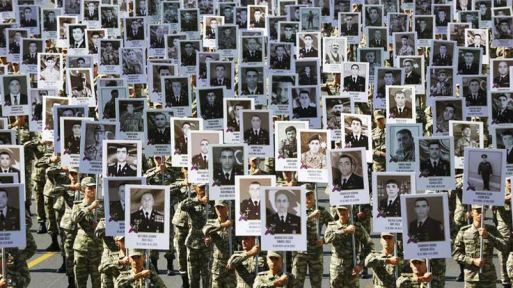 L’Arménie et l’Azerbaïdjan pleurent leurs morts un an après la guerre
