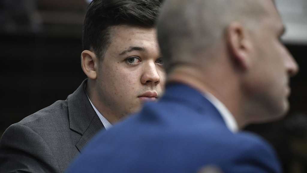 USA: Un jeune homme, qui a tué deux manifestants antiracistes, acquitté
