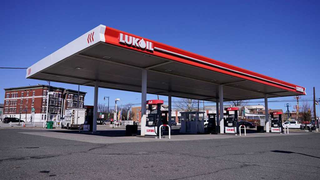 USA: le Congrès envisage d’interdire les importations de pétrole russe, dit Pelosi