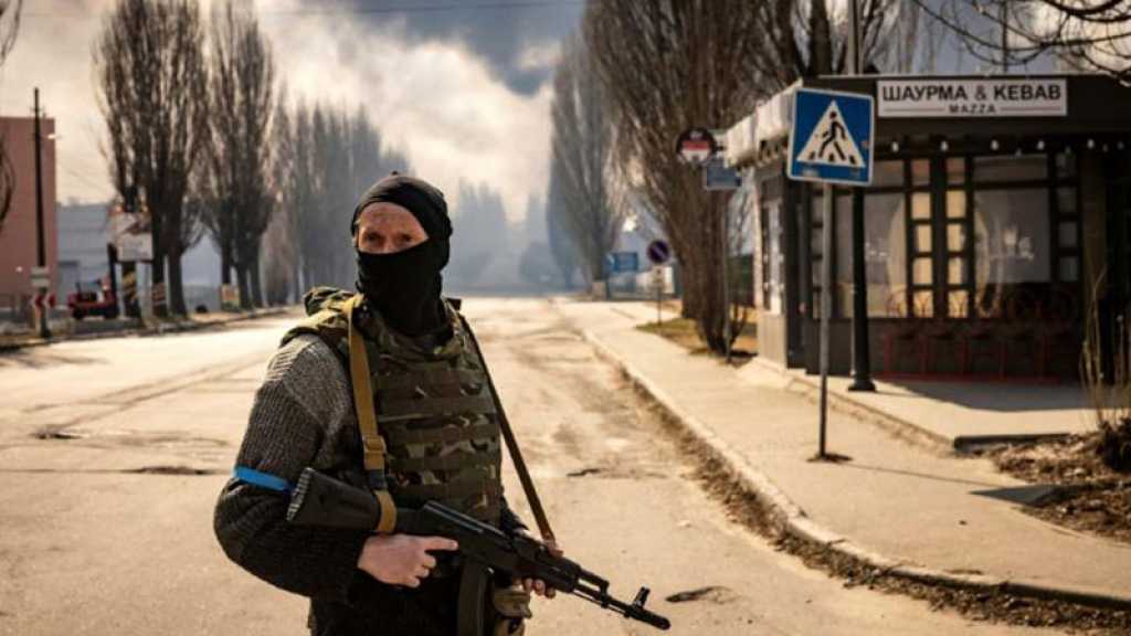 Ukraine: Biden promet une réponse de l’Otan si Moscou utilise des armes chimiques, risques de pénuries alimentaires