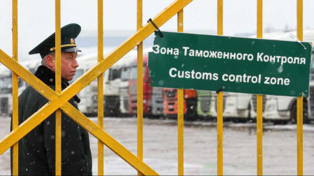 Contre-sanctions: Moscou interdit à 29 Américains et 61 Canadiens d’entrer en Russie