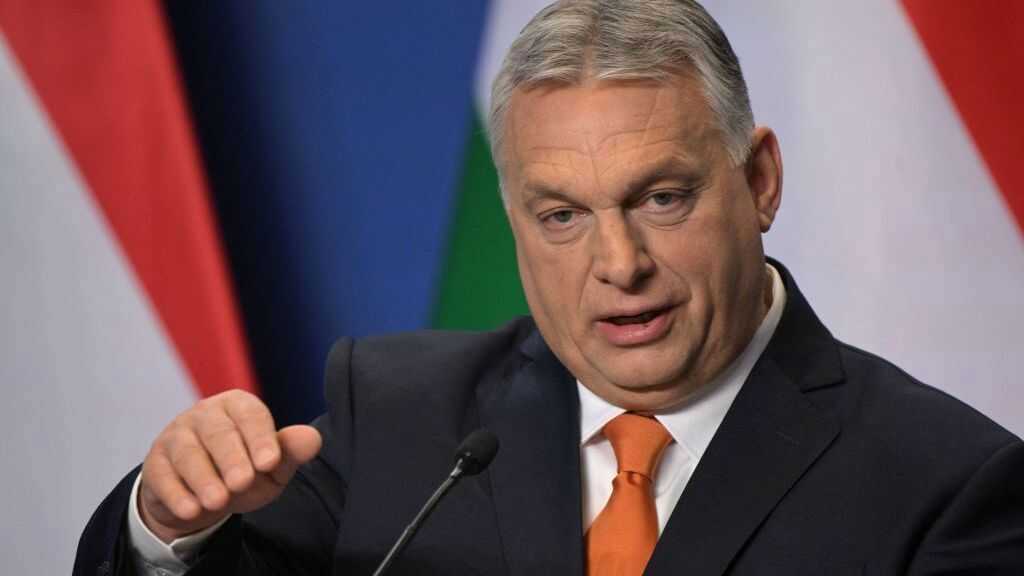 Hongrie: officiellement investi, Orban fustige le «suicide» de l’Occident