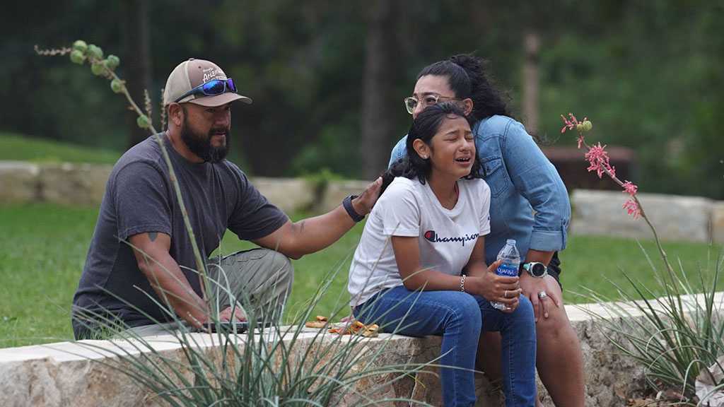 Un tireur tue 19 écoliers au Texas, l’Amérique sous le choc