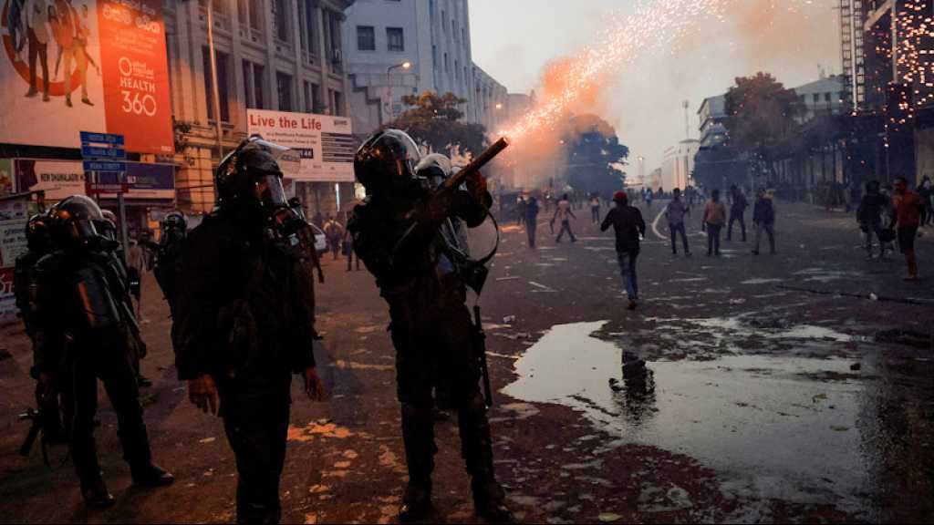 Le président du Sri Lanka en fuite, sa résidence envahie par des manifestants