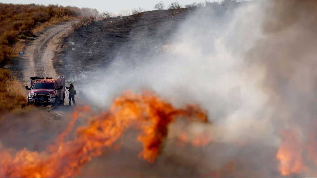Nouvel incendie en Californie: deux morts et des milliers d’habitants menacés