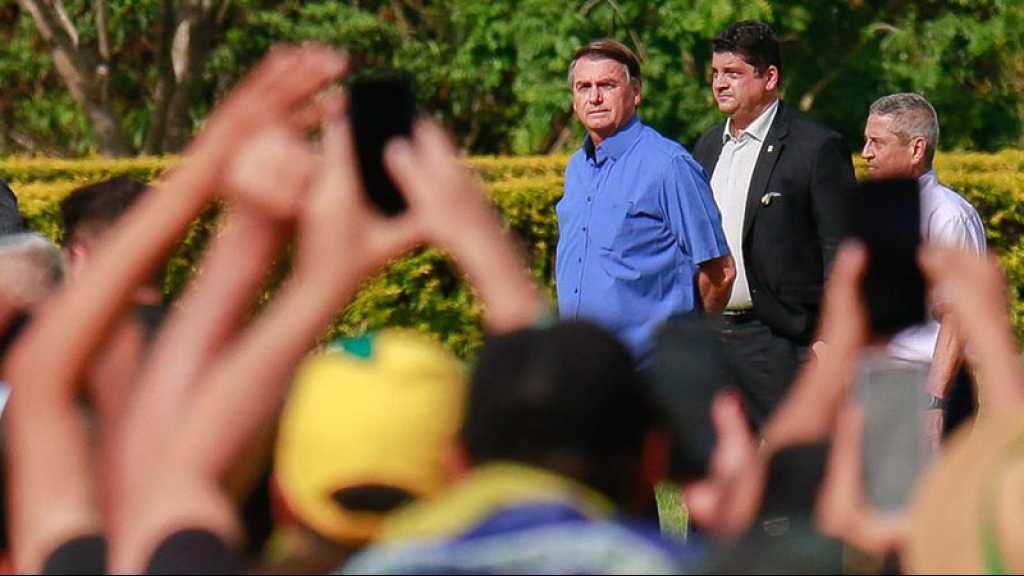 Brésil: Bolsonaro sort du silence après sa défaite électorale