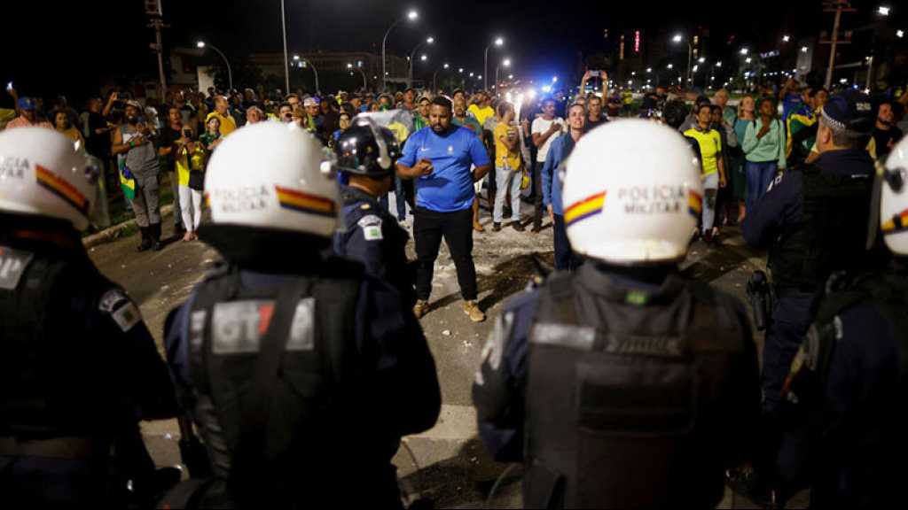 Brésil: affrontements entre police et partisans de Bolsonaro à Brasilia