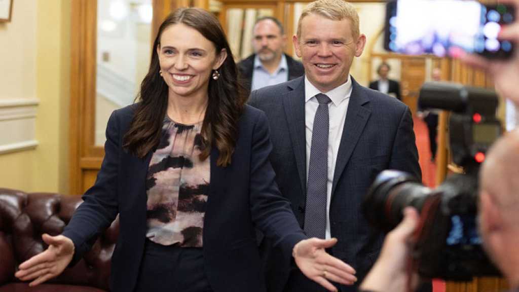 Nouvelle-Zélande: la première ministre Jacinda Ardern officiellement remplacée