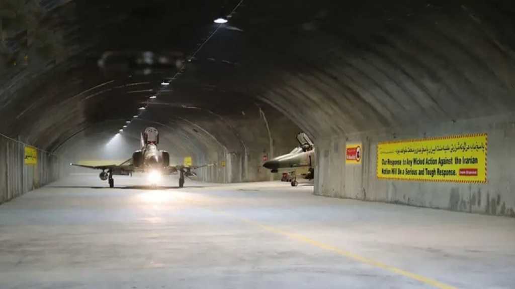 L’Iran dévoile une base aérienne souterraine