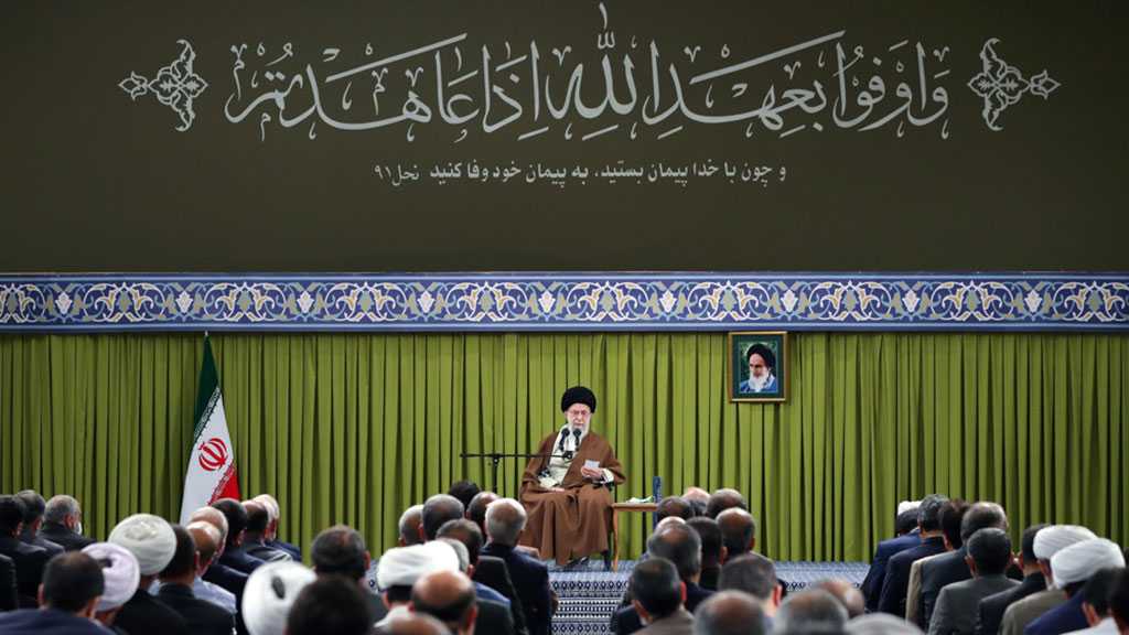 Sayyed Khamenei salue la loi stratégique adoptée par le Parlement pour contrer les sanctions
