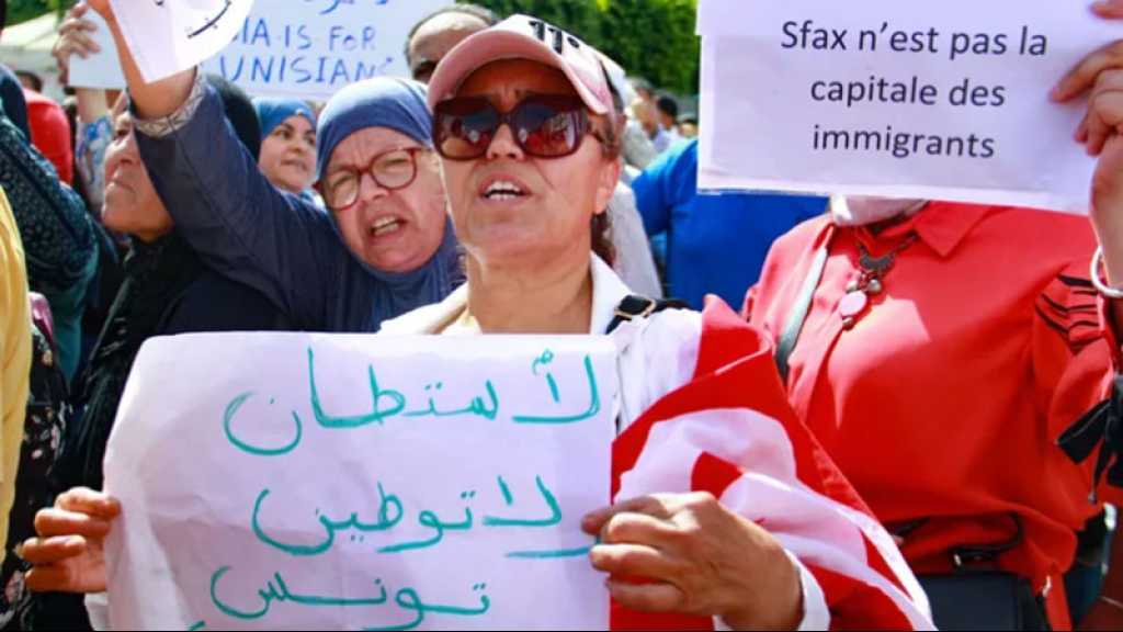 Tunisie: des centaines de manifestants dénoncent la présence de migrants clandestins à Sfax