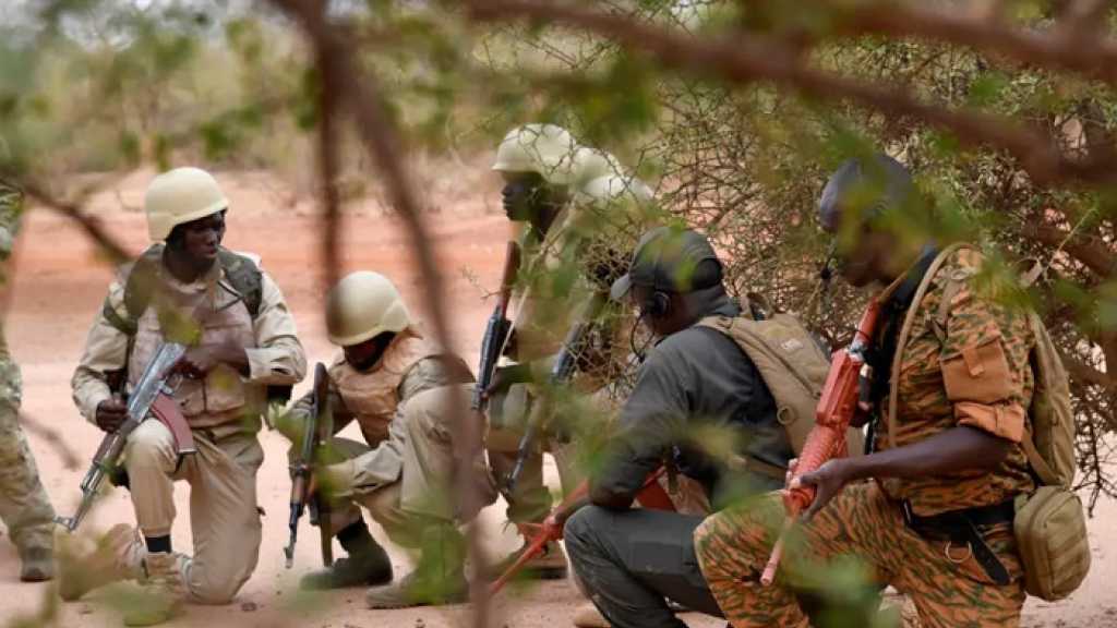 Burkina: des dizaines de soldats et supplétifs de l’armée tués dans deux attaques