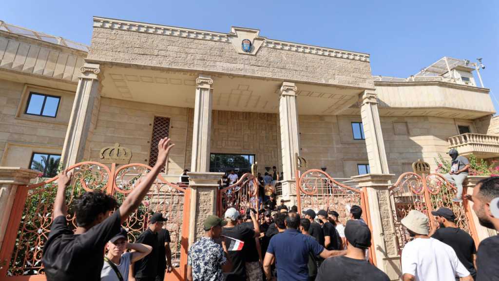 Des Irakiens à l’assaut de l’ambassade de Suède à Bagdad suite à l’autodafé du Coran