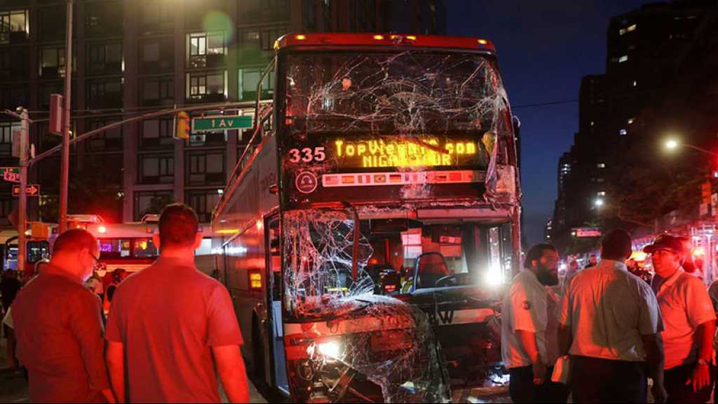 Collision de deux bus à New York: au moins 80 blessés, dont de nombreux touristes 