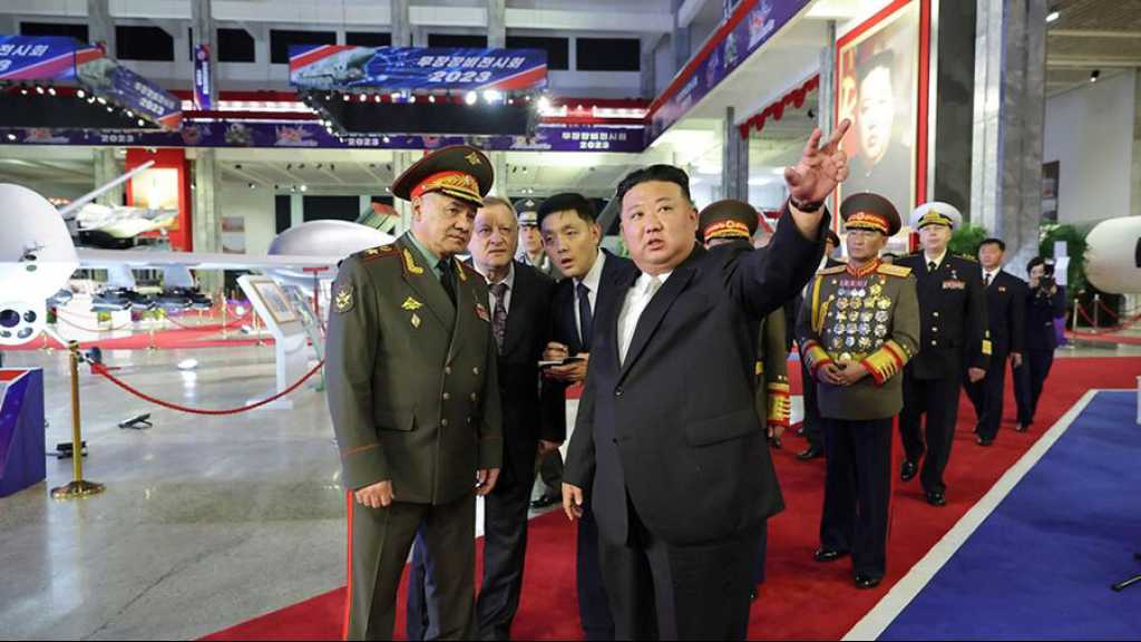 Corée du Nord : Kim Jong Un dévoile ses nouveaux drones et missiles au ministre russe de la Défense