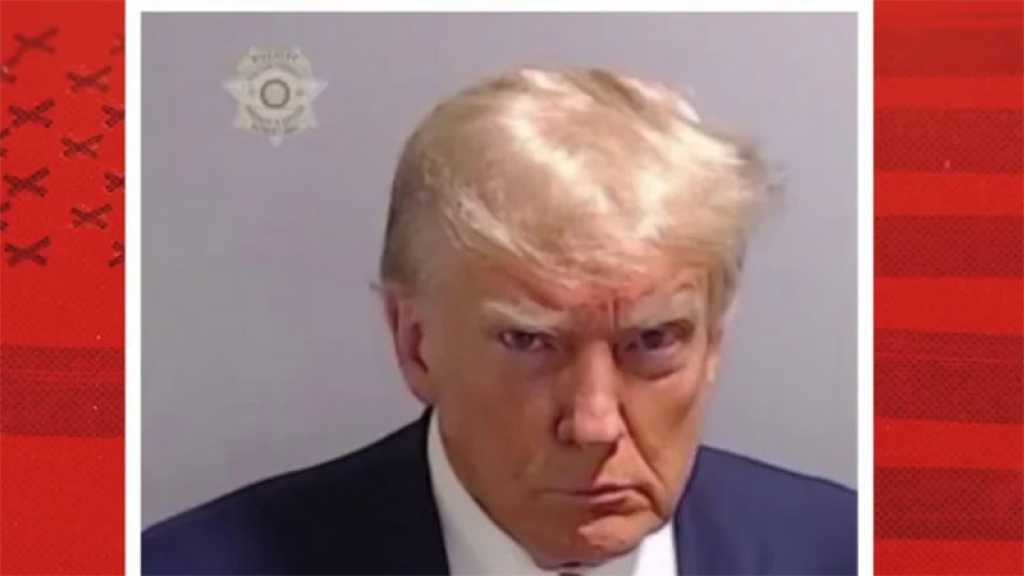 Trump brièvement arrêté en Géorgie dans l’affaire de la présidentielle 2020