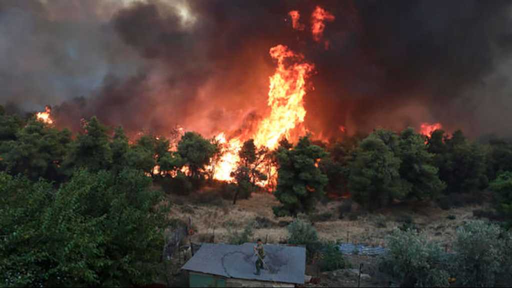 La Grèce frappée par «le plus grand incendie jamais enregistré» en Europe