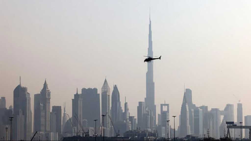 Emirats: un hélicoptère s’écrase au large de Dubaï, l’équipage porté disparu