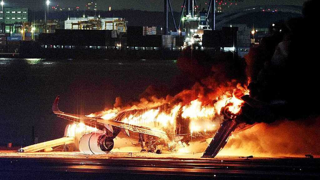  Japon: un avion prend feu après avoir heurté un autre appareil